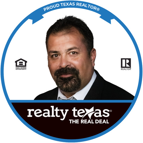 McAllen Metro Agent Adolfo Anaya  REALTOR® with Realty Texas.