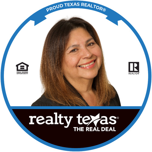 Austin Metro Agent Ana Maya  REALTOR® with Realty Texas.
