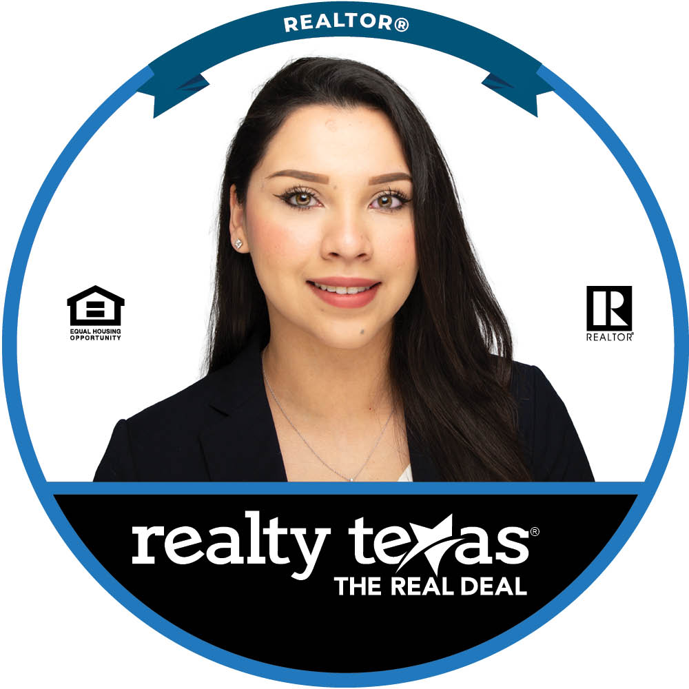 Austin Metro Agent Andrea Aguilar  REALTOR® with Realty Texas.