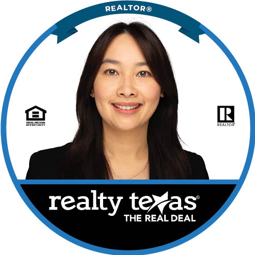 Image of Real Estate Agent Elaine Nelke with Realty Texas