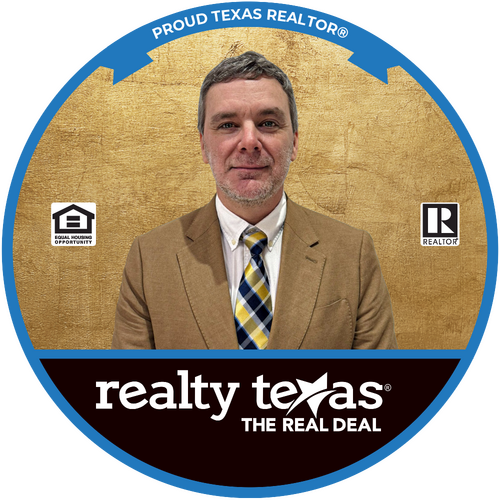 San Antonio Metro Agent Finnian Cornelison, REALTOR® with Realty Texas.