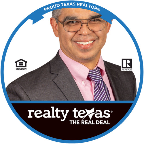 San Antonio Metro Agent Jesus Lozano  REALTOR® with Realty Texas.