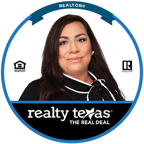 Austin Metro Agent Leah Vicent  REALTOR® with Realty Texas.