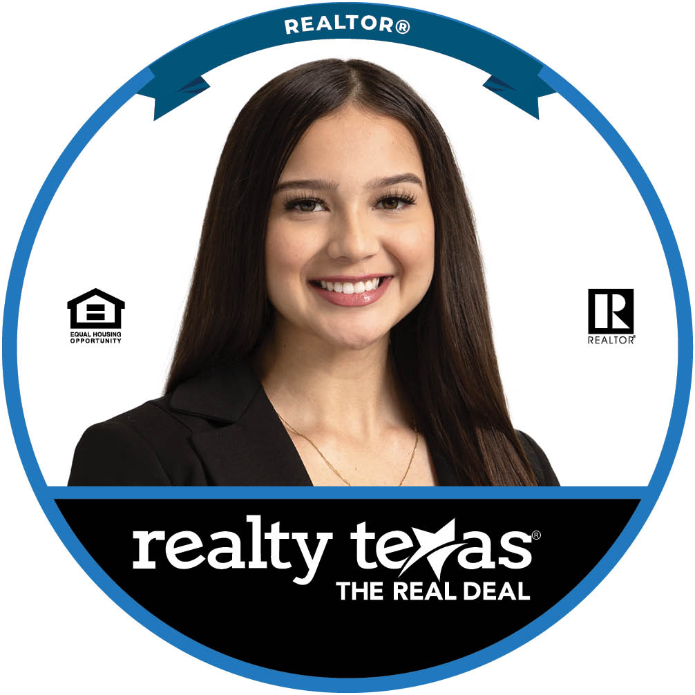 Austin Metro Agent McKenzie Weitzel  REALTOR® with Realty Texas.