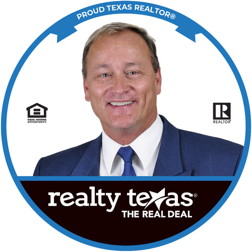 Houston Metro Agent Michael Black  REALTOR® with Realty Texas.