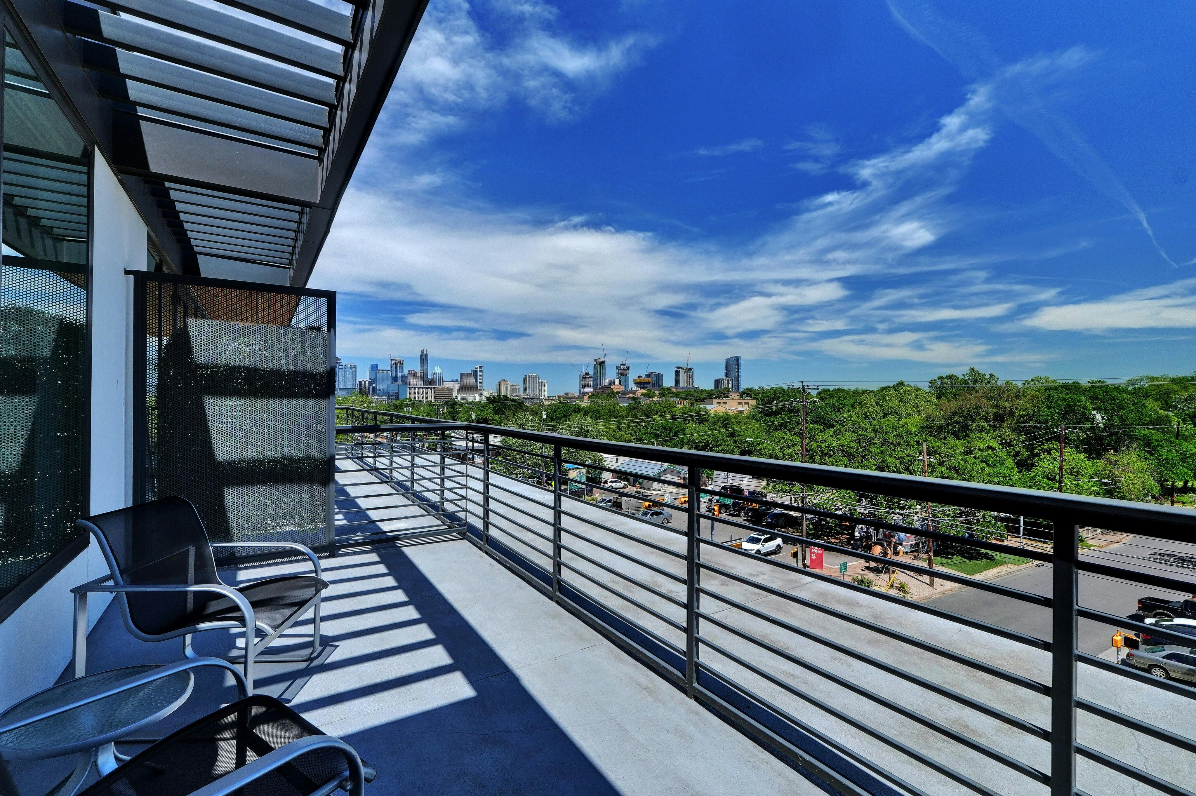 Investing in Austin's Real Estate: Top Opportunities for a $1 Million Budget Blog Image Banner
