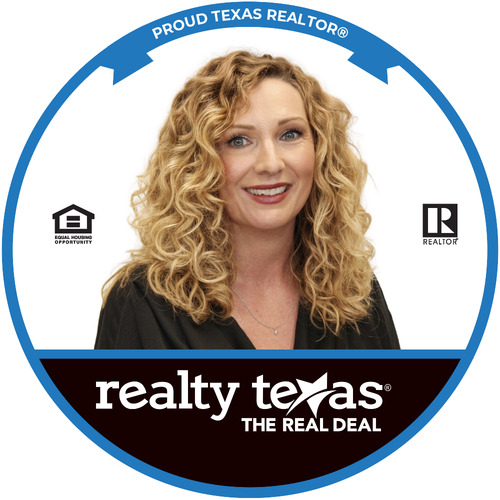 Austin Metro Agent Mistie Dickey  REALTOR® with Realty Texas.