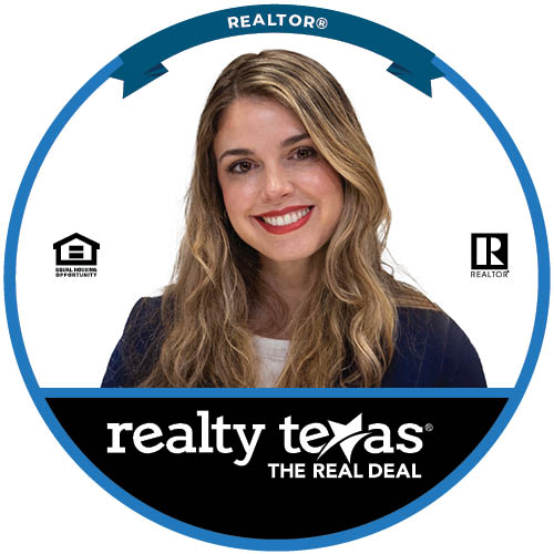 Austin Metro Agent Priscila Mello  REALTOR® with Realty Texas.