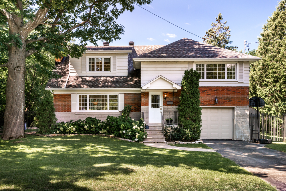 Autumn Real Estate Advantages: Why Fall is the Best Time to Buy a Home Blog Image Banner